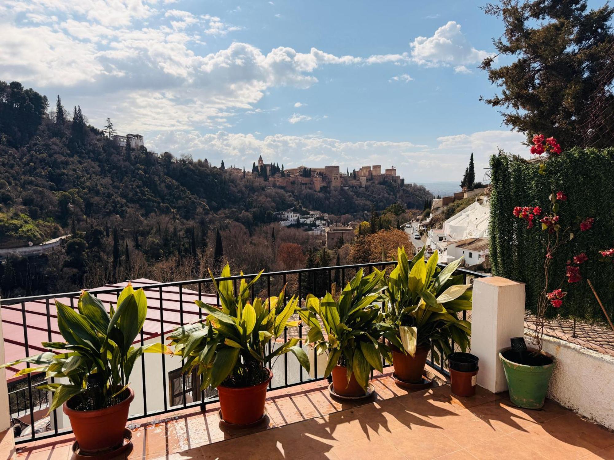 Cueva La Bonica - Hostatel Apartment Гранада Екстериор снимка