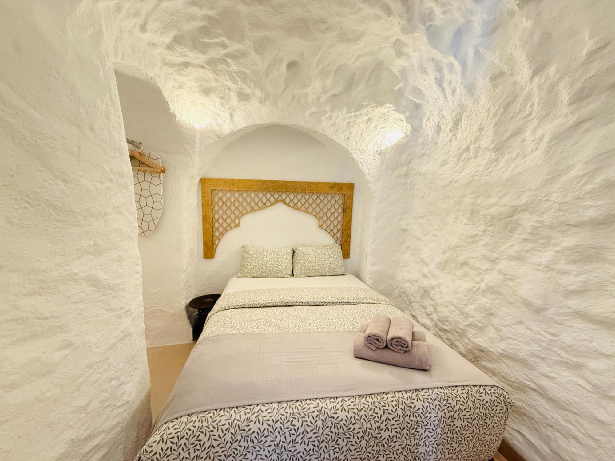 Cueva La Bonica - Hostatel Apartment Гранада Екстериор снимка