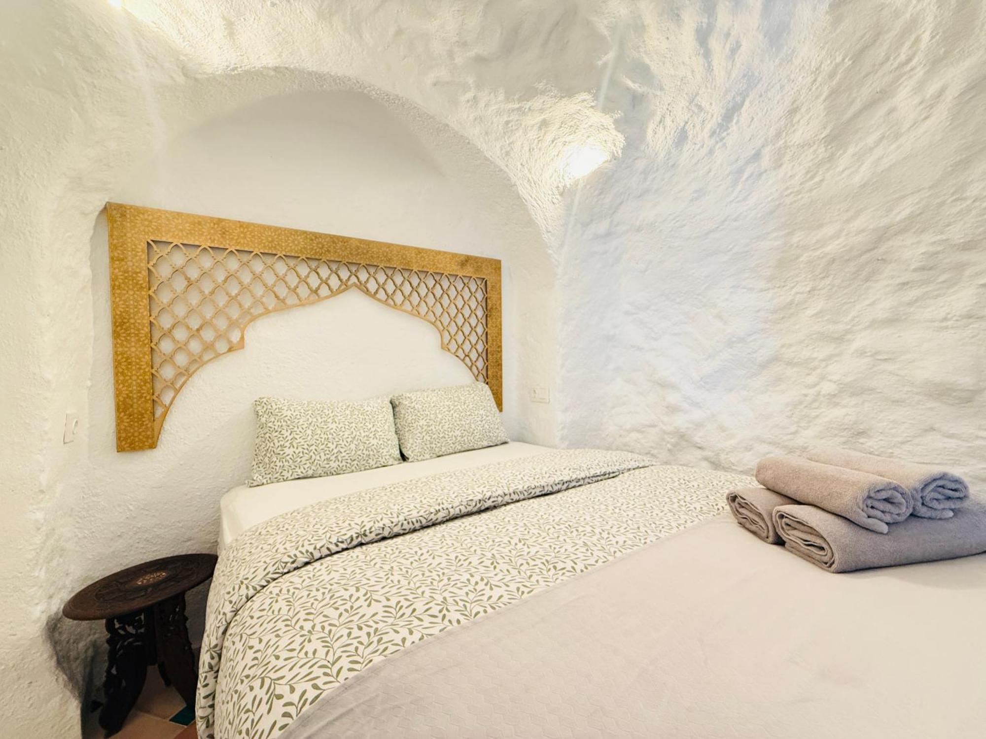 Cueva La Bonica - Hostatel Apartment Гранада Екстериор снимка